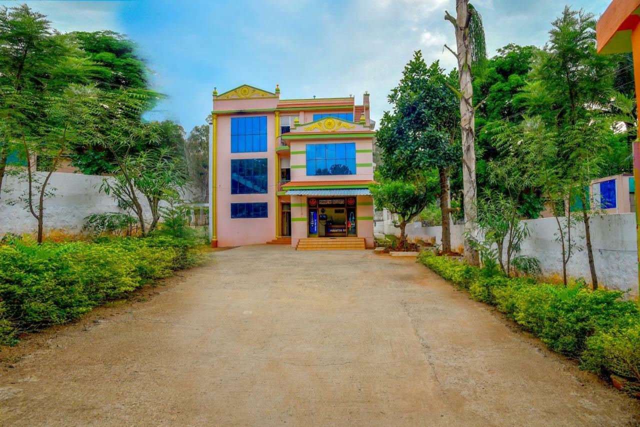 Mahathi Resort And Spa Yelagiri Ngoại thất bức ảnh